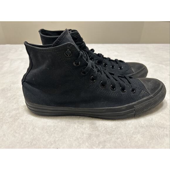 Converse All Star Mens Size 9.5 Chuck Taylor Triple Black High Top M3310 - Picture 2 of 8